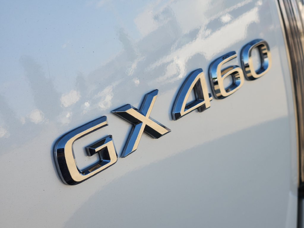 Used 2015 Lexus GX 460 Luxury AWD/4WD image 12