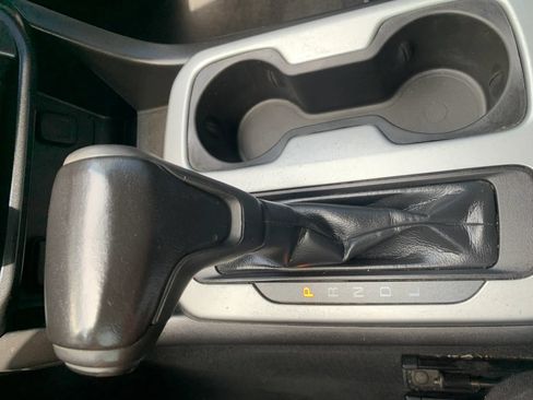 Used 2020 Chevrolet Colorado LT RWD image 31