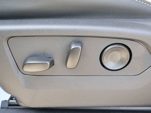 New 2026 GMC Yukon XL Elevation w/ LPO, Elevation Black Package image 15