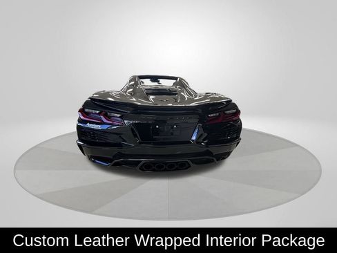 Used 2023 Chevrolet Corvette Z06 RWD image 6