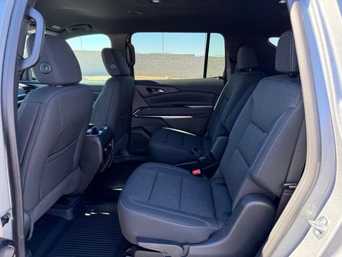 New 2026 Chevrolet Traverse LT w/ Driver Confidence Package image 21