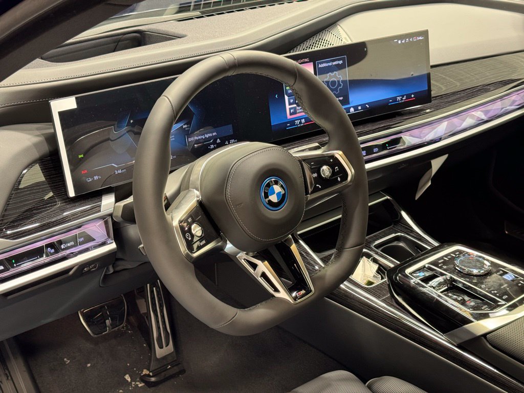 Used 2026 BMW i7 xDrive60 w/ Executive Package AWD/4WD image 10