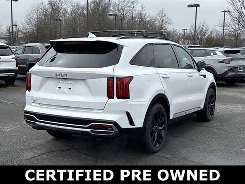 Used 2023 Kia Sorento SX image 2