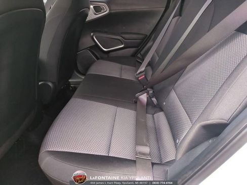 Used 2025 Kia Soul LX w/ LX Technology Package image 21