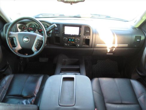 Used 2013 Chevrolet Silverado 1500 LT image 12