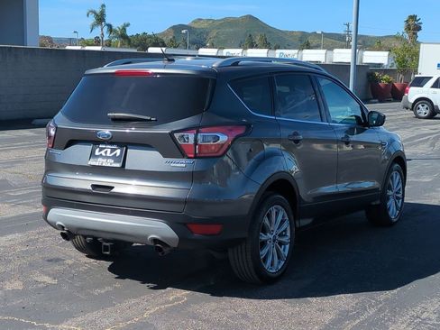 Used 2017 Ford Escape Titanium image 6