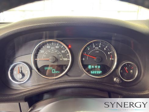 Used 2016 Jeep Wrangler Unlimited Sahara w/ Max Tow Package AWD/4WD image 13