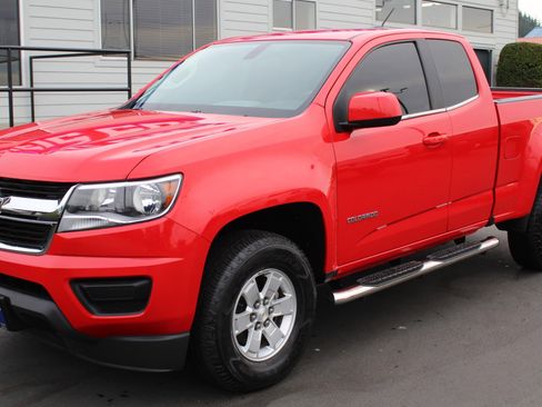 Used 2015 Chevrolet Colorado W/T w/ WT Convenience Package image 2