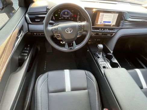 Used 2026 Toyota Camry SE image 11