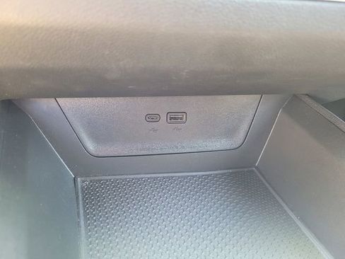 Used 2025 Chevrolet Equinox LT image 21