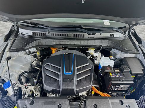 Used 2023 Hyundai Kona SE image 33