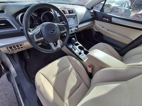 Used 2017 Subaru Outback 2.5i Premium image 20