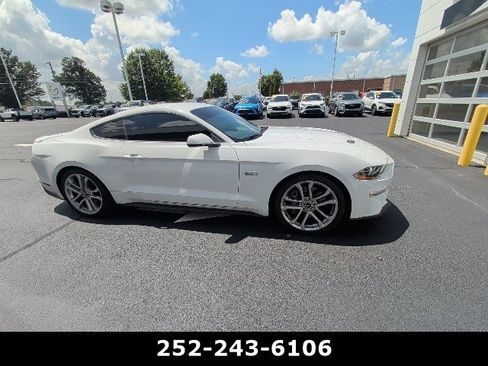 Used 2022 Ford Mustang GT Premium w/ Equipment Group 401A RWD image 4