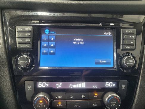 Used 2017 Nissan Rogue Sport SV w/ SV Premium Package FWD image 25
