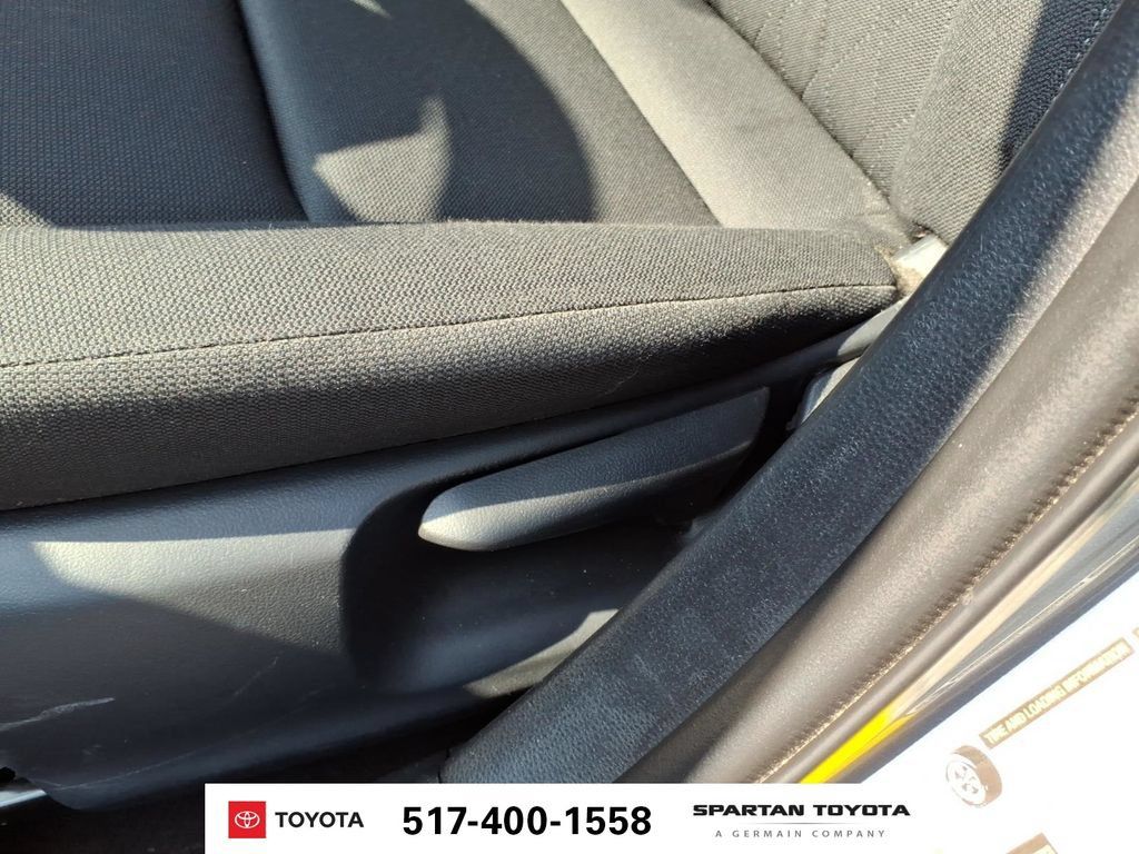 Used 2024 Toyota Corolla LE FWD image 17