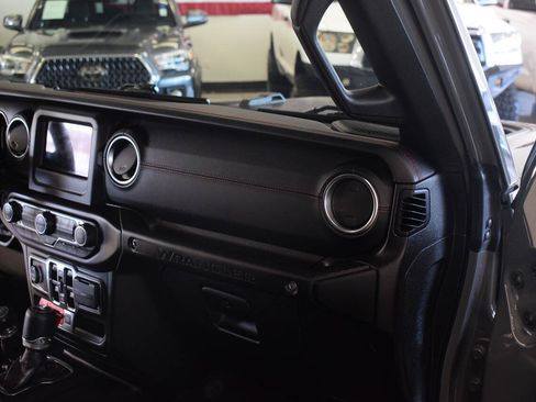 Used 2020 Jeep Wrangler Unlimited Rubicon w/ Quick Order Package 28Y Recon AWD/4WD image 19