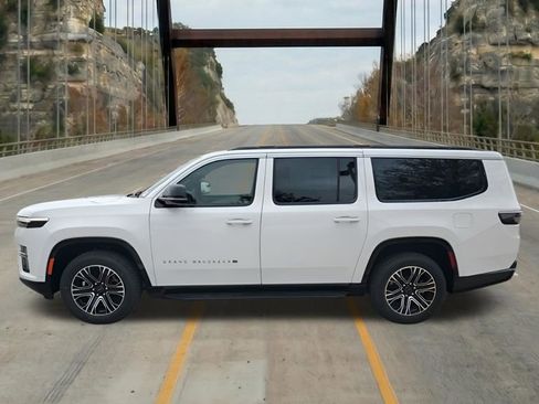 New 2026 Jeep Grand Wagoneer L 2WD image 5