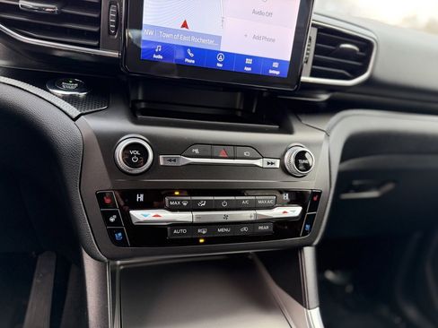 Used 2020 Ford Explorer ST image 15