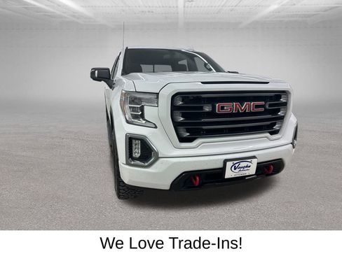 Used 2022 GMC Sierra 1500 AT4 w/ AT4 Preferred Package image 3