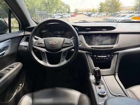 Used 2021 Cadillac XT5 Luxury w/ LPO, Floor Liner Package FWD image 30