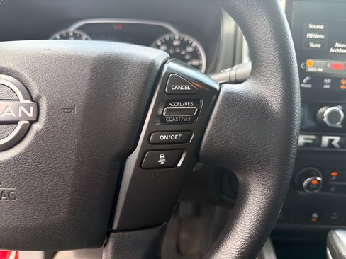 Certified 2025 Nissan Frontier SV RWD image 24