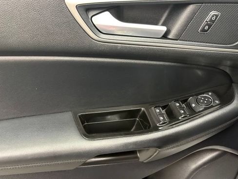 Used 2019 Ford Edge SEL w/ Equipment Group 201A AWD/4WD image 12