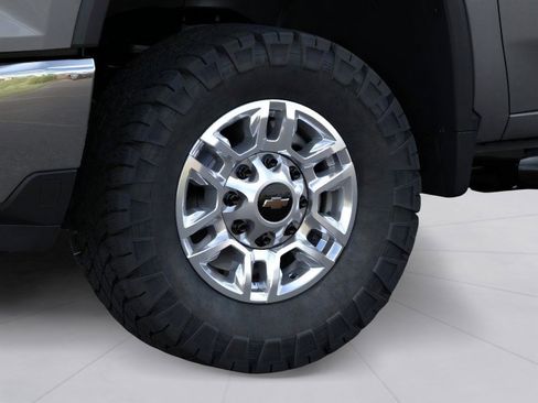 Used 2026 Chevrolet Silverado 2500 LT w/ Safety Package image 9