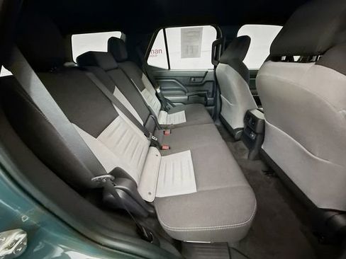 Used 2025 Toyota 4Runner TRD Off-Road image 28