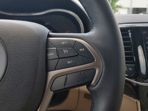Certified 2019 Jeep Grand Cherokee Limited AWD/4WD image 27