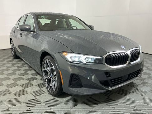 New 2026 BMW 330i Sedan w/ Premium Package image 4