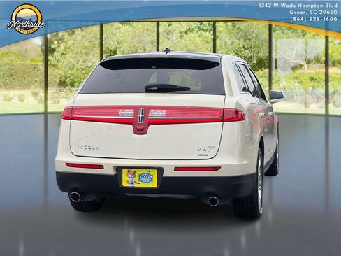 Used 2016 Lincoln MKT AWD w/ Equipment Group 201A image 8