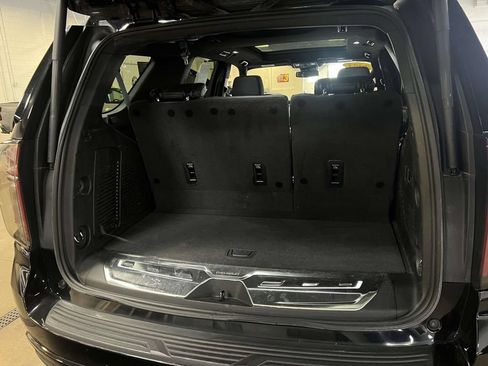 Used 2023 Chevrolet Tahoe RST w/ Luxury Package AWD/4WD image 10