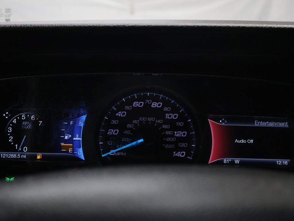 Used 2019 Ford Taurus Limited FWD image 20