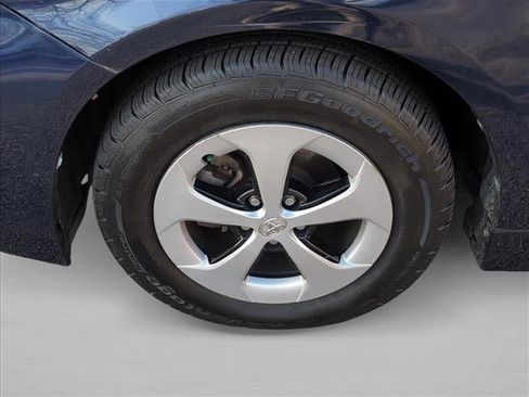 Used 2014 Toyota Prius Two image 25