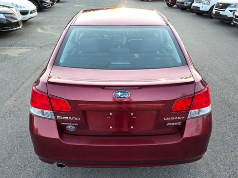 Used 2010 Subaru Legacy 2.5i Premium AWD/4WD image 13