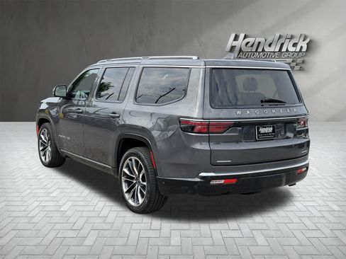 Used 2022 Jeep Wagoneer Series III w/ Premium Group I AWD/4WD image 8