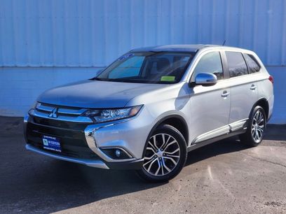 Used 2016 Mitsubishi Outlander SE