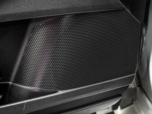 Used 2021 Toyota Avalon XLE w/ Moonroof Package image 46