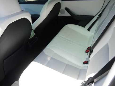 Used 2025 Tesla Model 3 Long Range RWD image 10