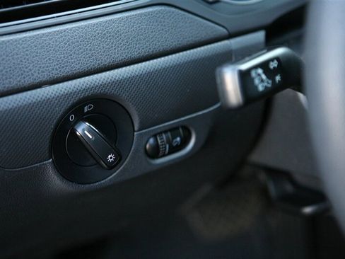 Used 2016 Volkswagen Jetta S image 10