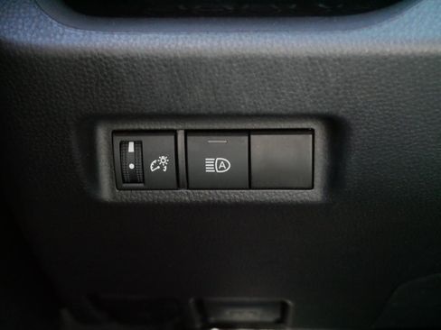 Certified 2025 Toyota RAV4 XLE AWD/4WD image 27