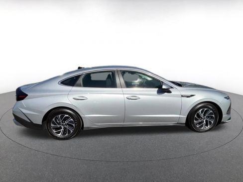 Used 2026 Hyundai Sonata Blue FWD image 16