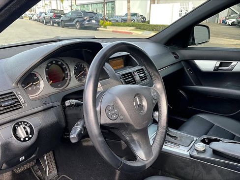 Used 2008 Mercedes-Benz C 300 Sport image 17