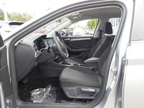 Used 2022 Volkswagen Jetta S FWD image 25