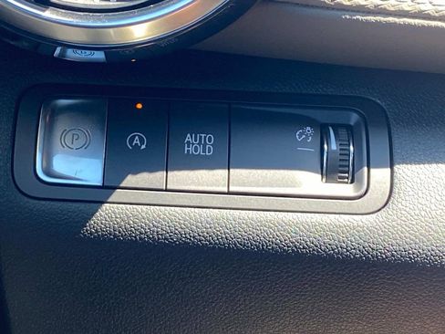 New 2026 Chevrolet Equinox LT w/ Convenience Package II image 32