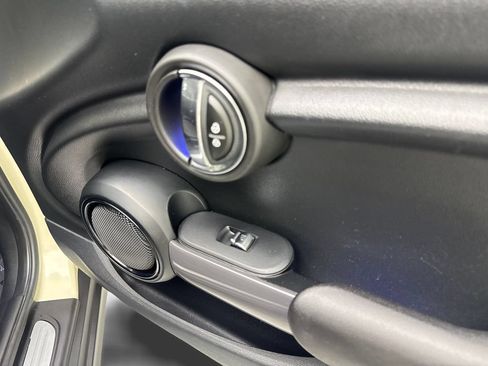 Used 2016 MINI Cooper 2-Door Hardtop FWD image 44