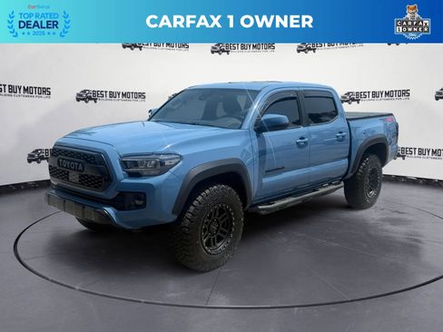 Used 2019 Toyota Tacoma TRD Off-Road AWD/4WD image 3