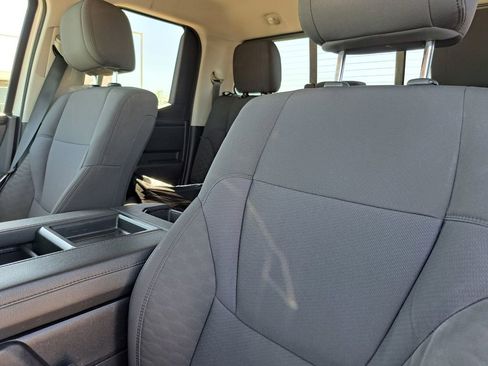 Used 2022 Toyota Tundra SR w/ SR Tow Package image 18