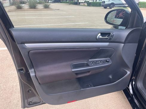 Used 2009 Volkswagen Jetta S FWD image 13