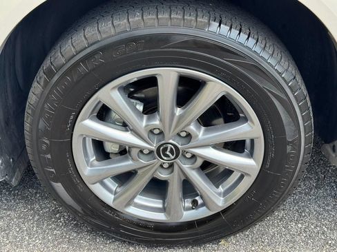 Used 2025 MAZDA CX-5 AWD 2.5 S w/ Preferred Package image 11